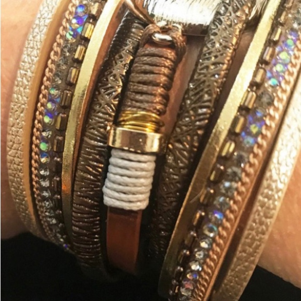SAACHI Boho style wrist cuff Gold and Cream Multi-Layered Bracelet never used. - Picture 5 of 12